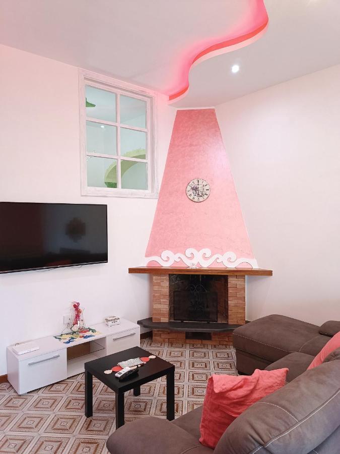 Bed and Breakfast Il Borgo Аджерола Экстерьер фото