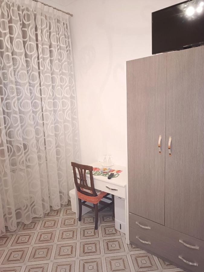 Bed and Breakfast Il Borgo Аджерола Экстерьер фото