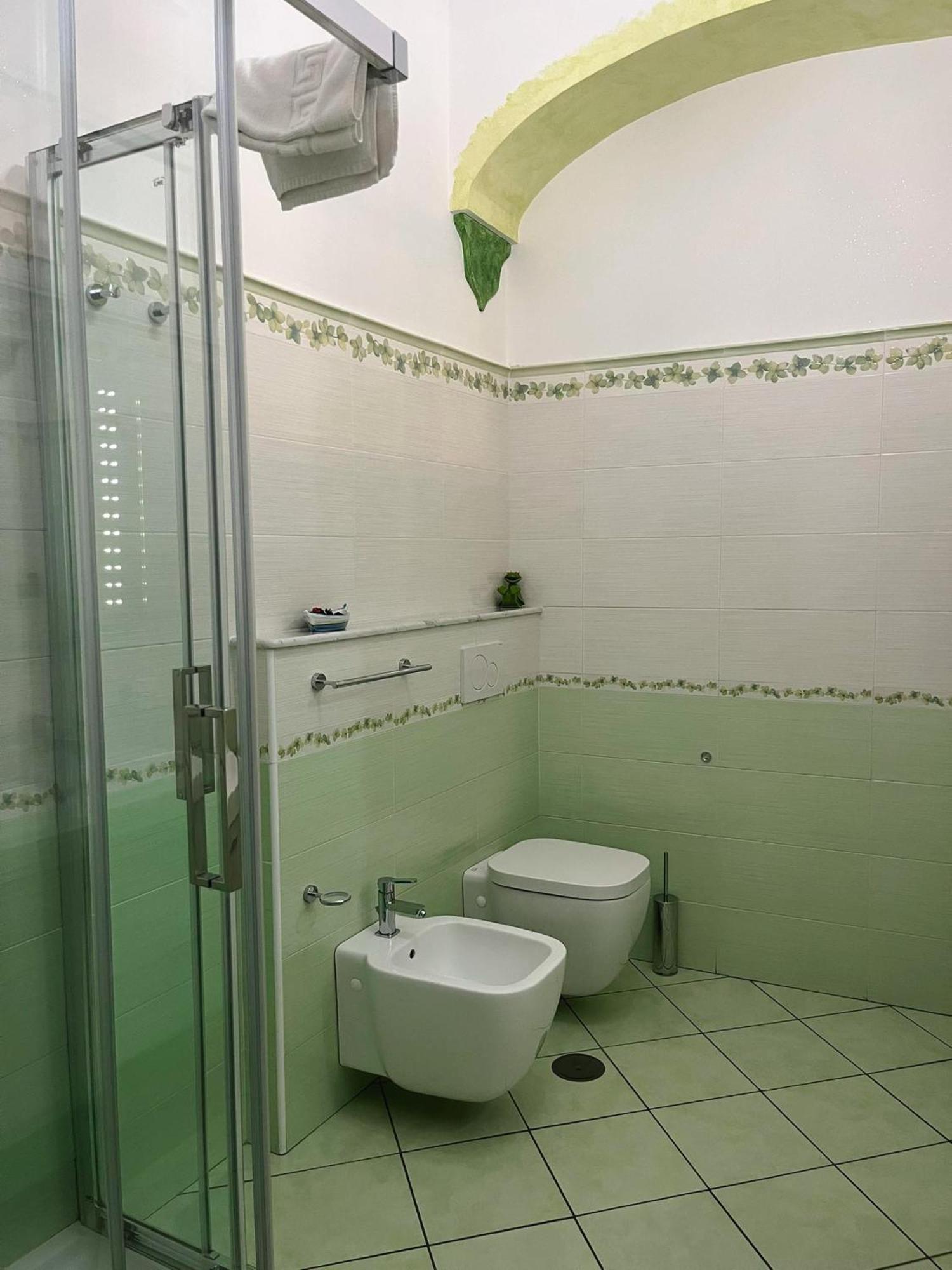 Bed and Breakfast Il Borgo Аджерола Экстерьер фото