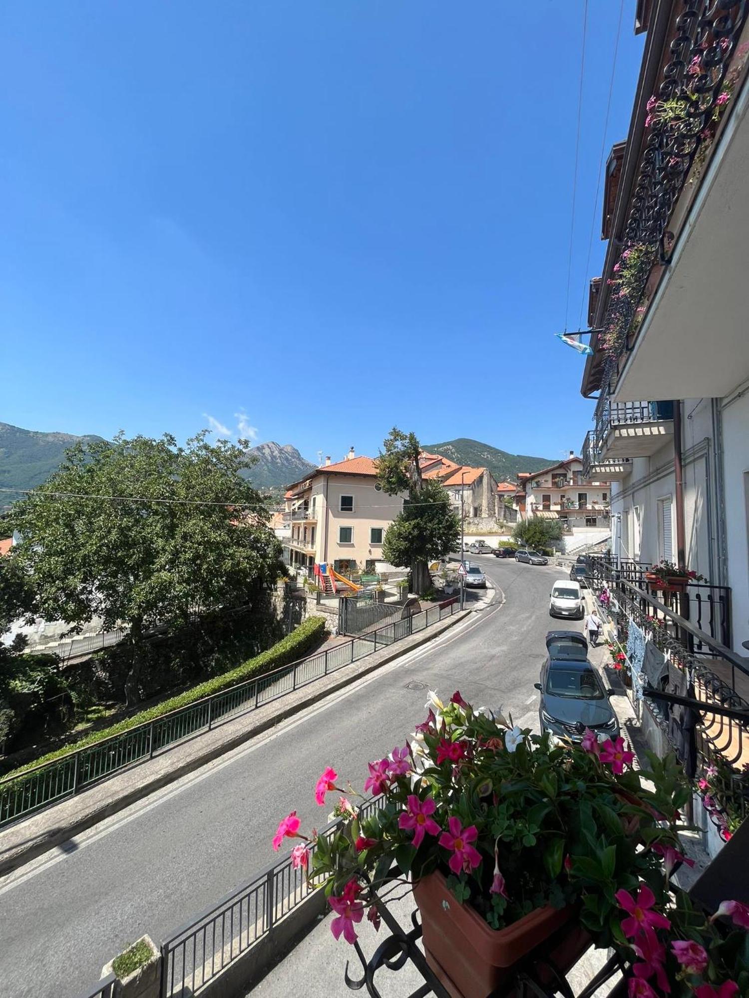 Bed and Breakfast Il Borgo Аджерола Экстерьер фото