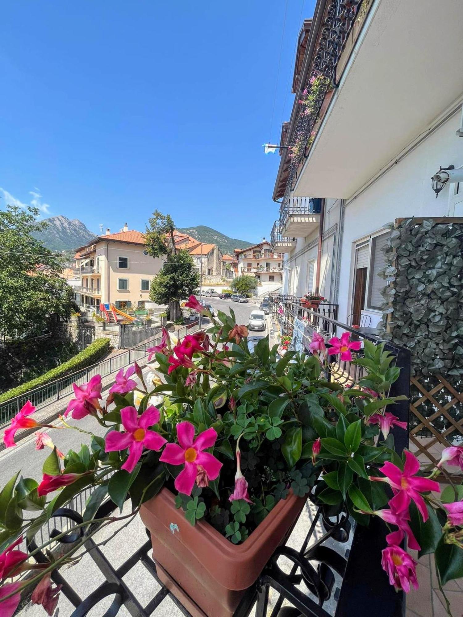 Bed and Breakfast Il Borgo Аджерола Экстерьер фото
