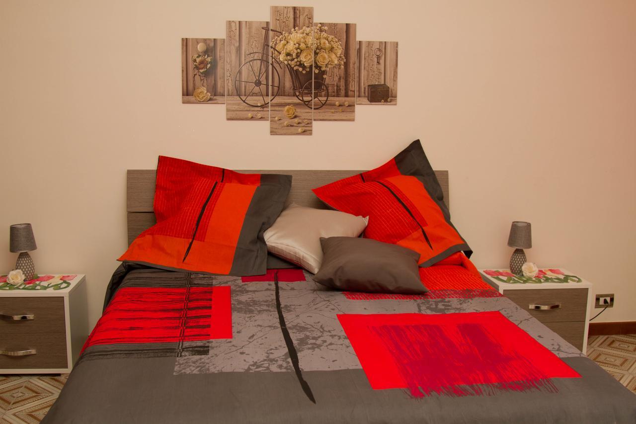 Bed and Breakfast Il Borgo Аджерола Экстерьер фото